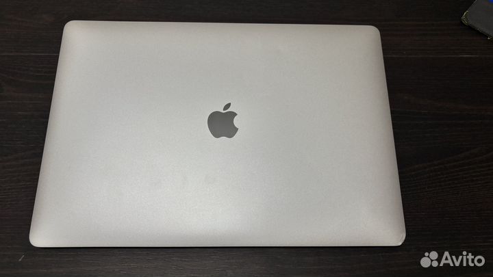 Macbook pro 15 2017 i7 16gb