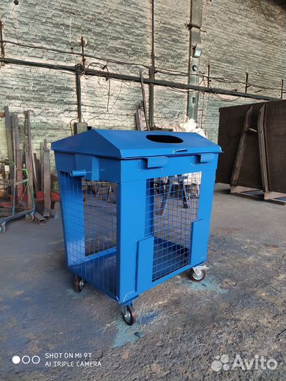 Контейнер для раздельного сбора мусора