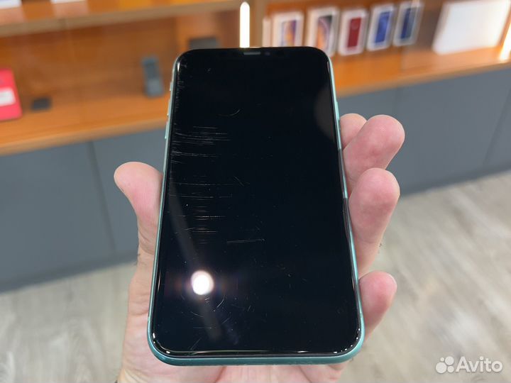 iPhone 11, 64 ГБ