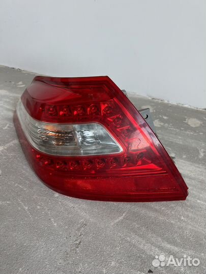 Фонарь задний левый nissan teana j 32