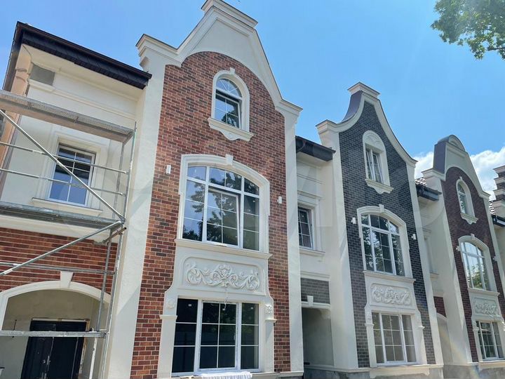 Таунхаус 190 м² на участке 2 сот.