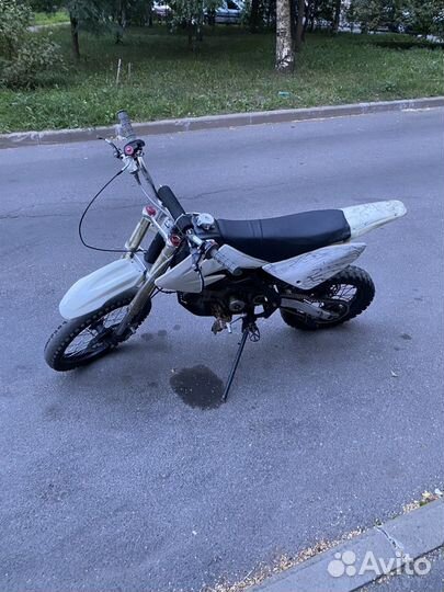 Питбайк kayo basic YX140 KRZ