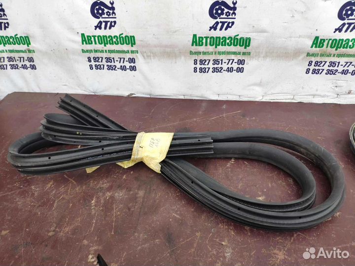 Уплотнитель дверного проема Ford Focus 3 пер. лев