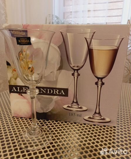 Фужеры для вина и шампанского