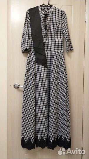 Шикарное вечернее платье