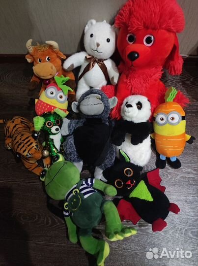 Большой пакет крупных и средних игрушек