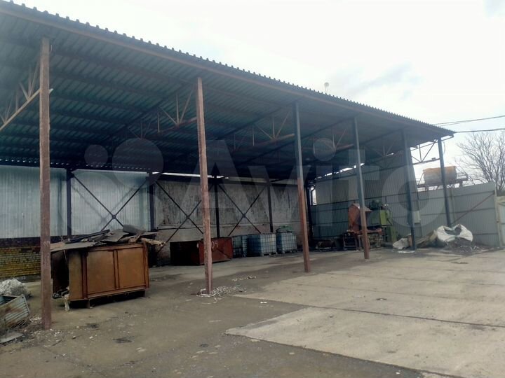 Склады ангары территории 2106 м²