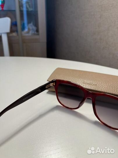 Солнцезащитные очки Max Mara
