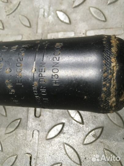 Амортизатор задний (Volkswagen Tiguan)