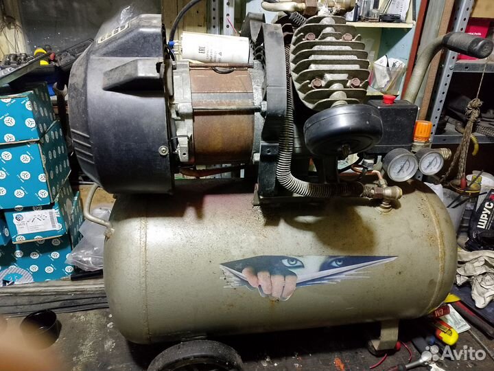 Продам компрессор