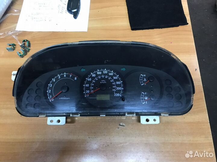 Kia Spectra панель приборов