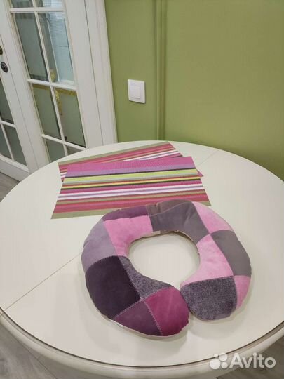 Подушка для путешествий