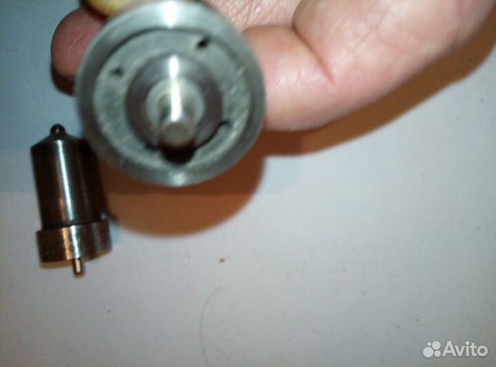 Топливный распылитель DL 150T 1195