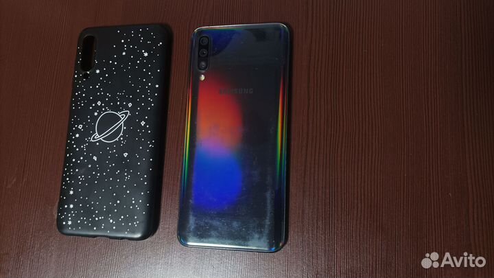 Samsung Galaxy A50, 4/64 ГБ