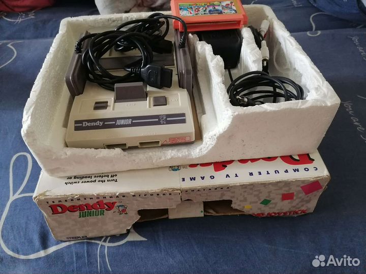 Игровая приставка dendy junior 95года