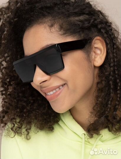 Солнцезащитные очки женские