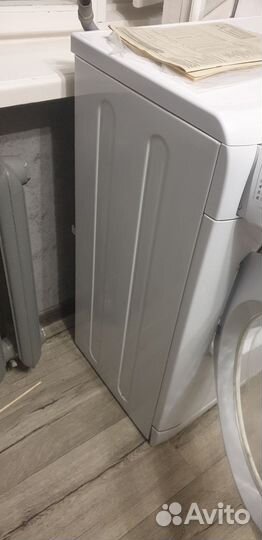 Стиральная машинка Hotpoint Ariston
