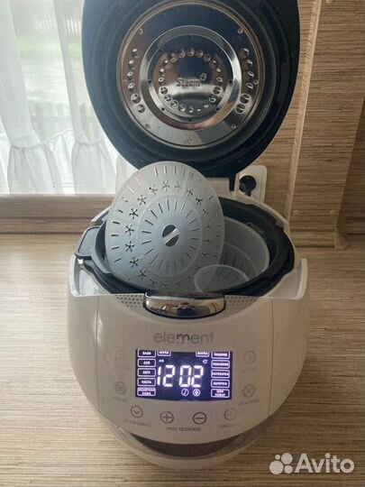 Мультиварка новая