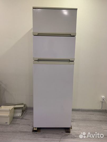 Холодильник б/у