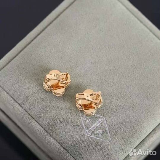 Золотые серьги цветочки Van Cleef