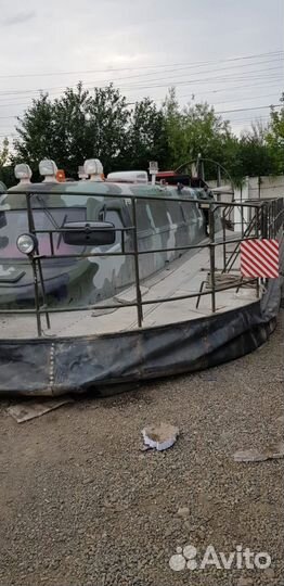 Продаётся лодка на воздушной подушки