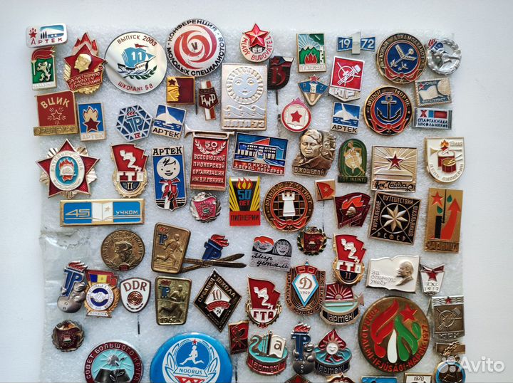 Значки СССР пионерия, юные