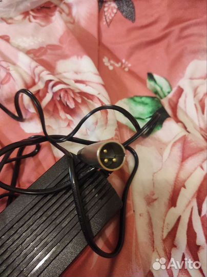 Зарядка для электровелосипеда PB 48 v 1.6 a xlr