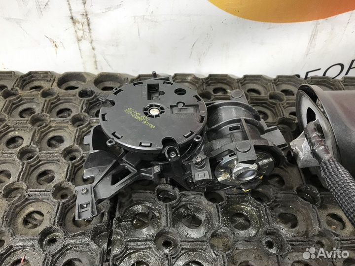 Зеркало наружное левое Volvo XC60