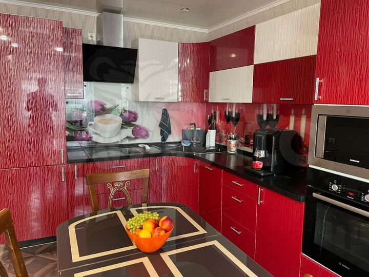 4-к. квартира, 76 м², 14/17 эт.