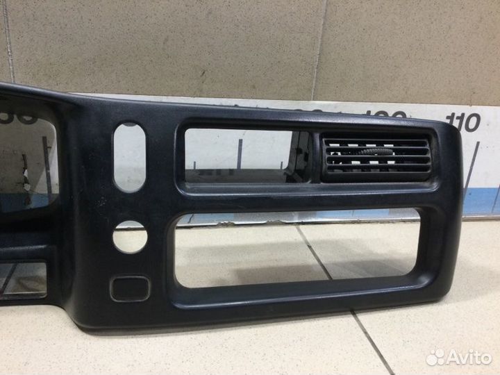 Накладка декоративная Mitsubishi L200 K6 1996-2006