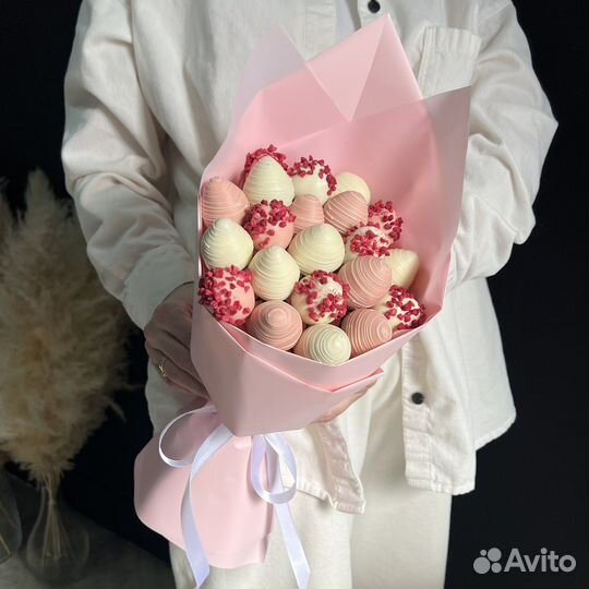 Клубничный букет в шоколаде