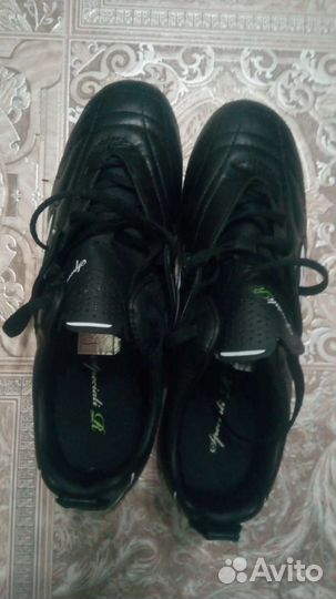 Бутсы Умбро абсолютно новые