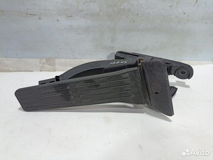 Педаль газа Kia Sorento 2 XM 2.4 G4KE 2009 - 2018