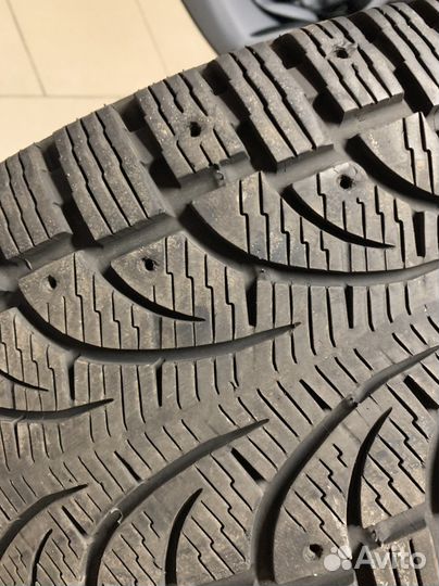 Pirelli Winter Carving Edge 245/40 R20 и 275/35 R20 102T