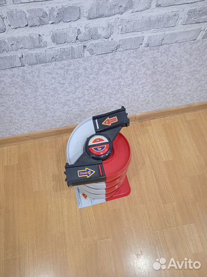 Парковка, трек, станция спасения elc