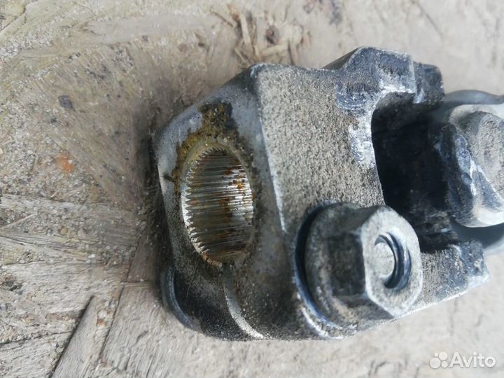 Рулевой карданчик мерседес Mercedes w204