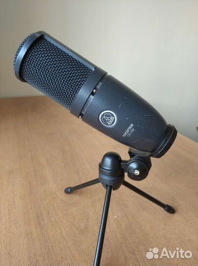 Микрофон студийный AKG120 usb
