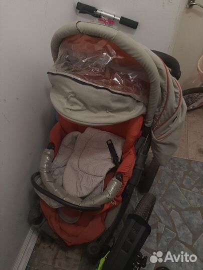 Прогулочная коляска