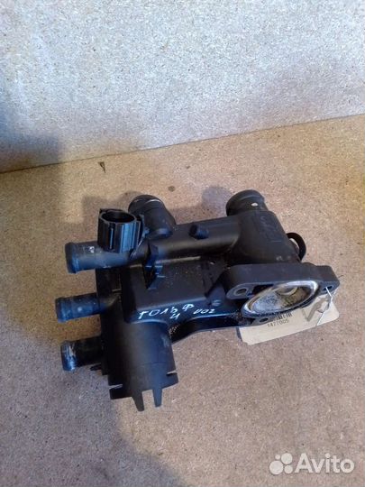 Корпус термостата Skoda Octavia A5. 1.4 л