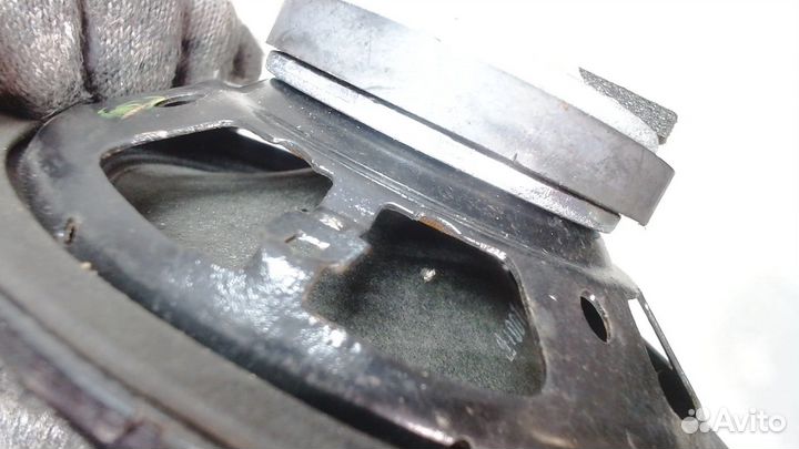 Динамик Jeep Liberty, 2004