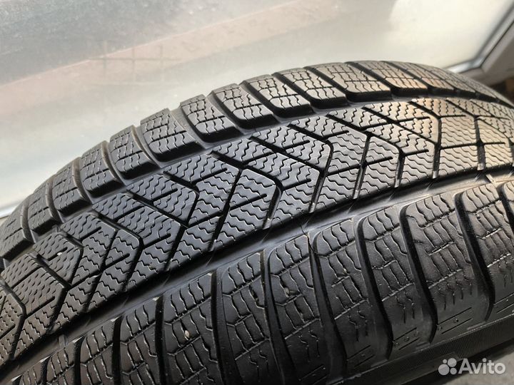 Pirelli Winter Sottozero 3 245/50 R19