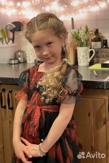 Платье на выпускной праздник