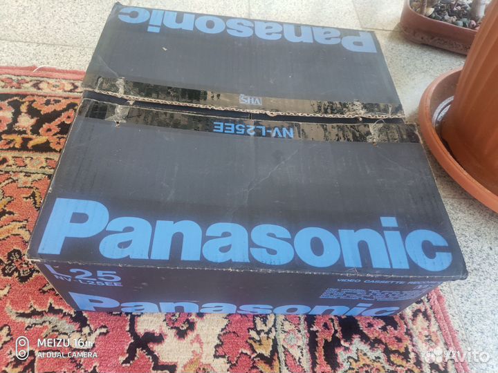 Видеомагнитофон panasonic