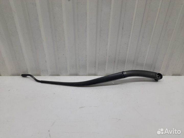 Поводок стеклоочистителя передний правый Kia Rio