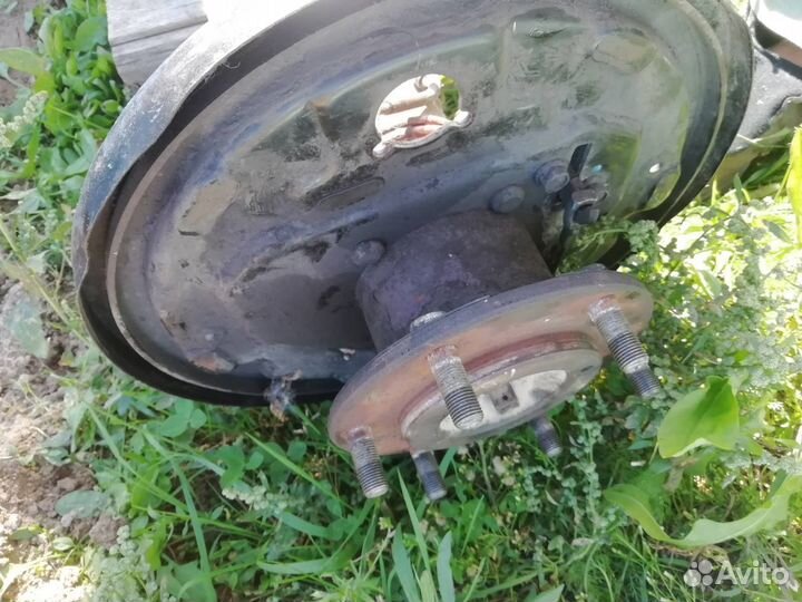 Задний мост nissan np-300