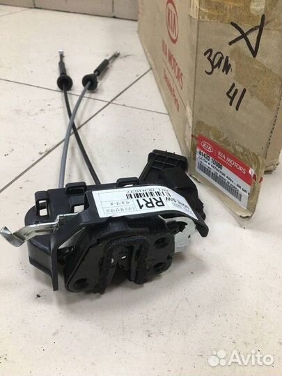 Замок двери задней правой Kia Carens, Kia Ceed