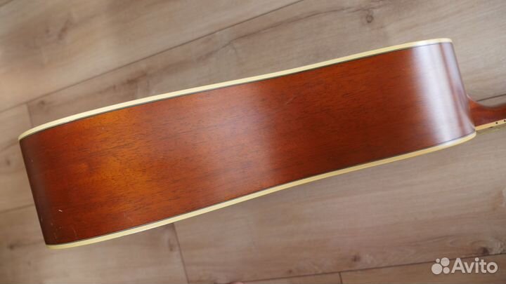 Массив ели Yamaha LW15, made in Taiwan, 1995