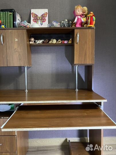 Компьютерный стол