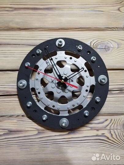 Часы настенные