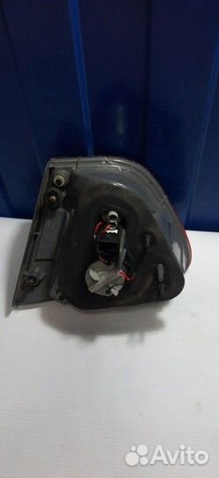 Фонарь внутренний левый Hyundai Elantra